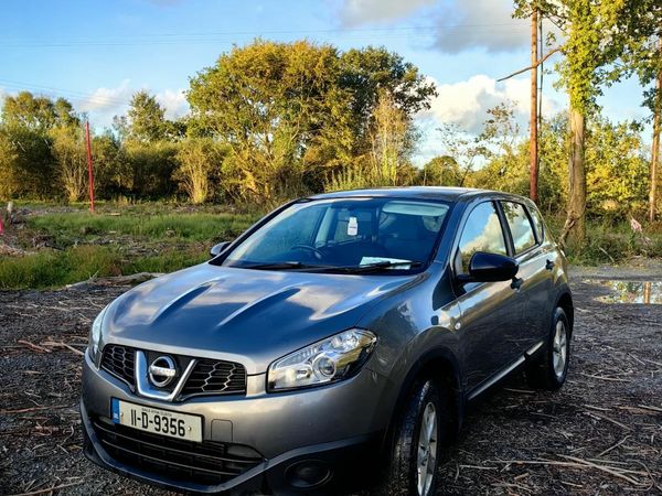 Nissan Qashqai Hatchback, Diesel, 2011, Grey