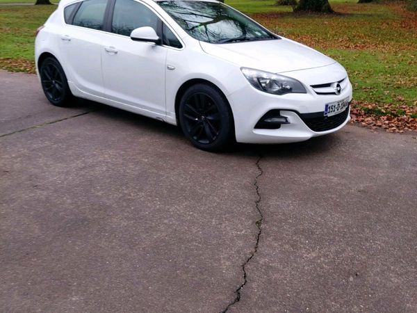 Opel Astra Hatchback, Diesel, 2015, White