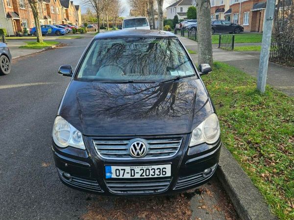 Volkswagen Polo Hatchback, Petrol, 2007, Black