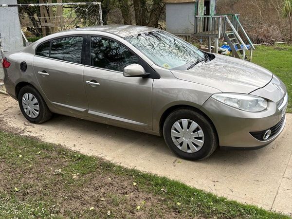 Renault Fluence Saloon, Diesel, 2010, Gold