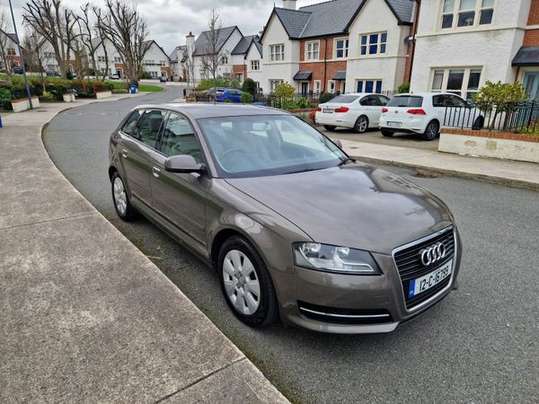 Audi A3 Hatchback, Diesel, 2012, Grey