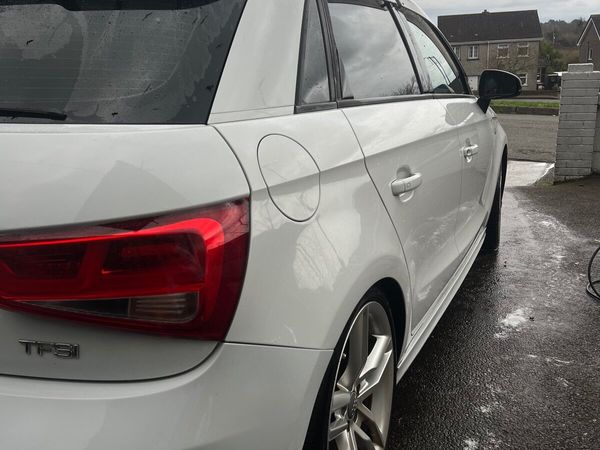 Audi A1 Hatchback, Petrol, 2013, White