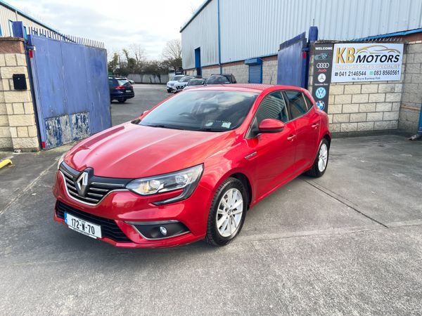 Renault Megane Hatchback, Diesel, 2017, Red