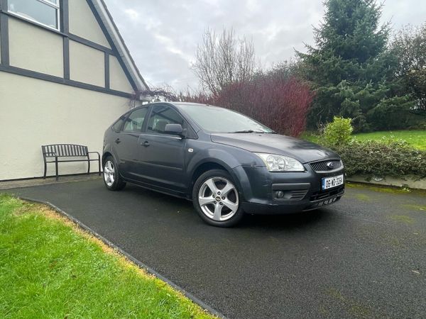 Ford Focus Hatchback, Petrol, 2006, Grey