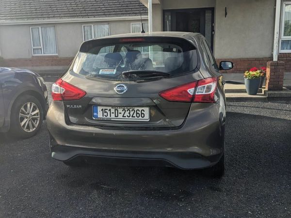 Nissan Pulsar Hatchback, Petrol, 2015, Brown