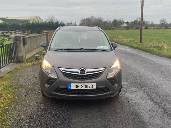 Vauxhall Zafira MPV, Diesel, 2013, Grey