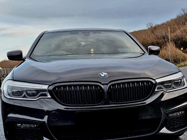 BMW 5-Series Saloon, Petrol Plug-in Hybrid, 2019, Black