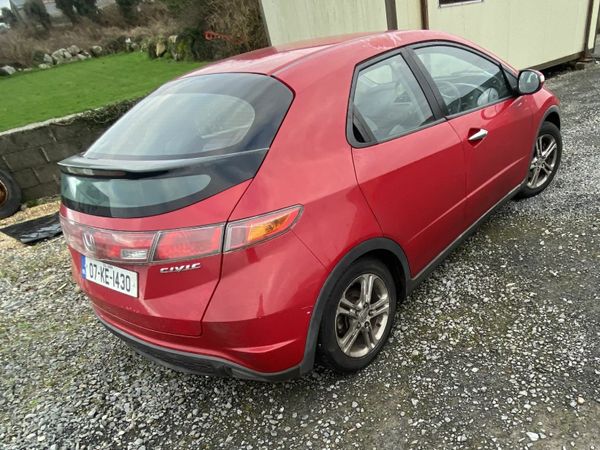 Honda Civic Hatchback, Petrol, 2007, Red