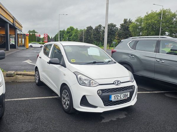 Hyundai i10 Hatchback, Petrol, 2017, White