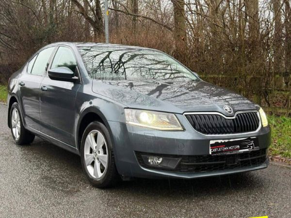 Skoda Octavia Saloon, Diesel, 2016, Grey