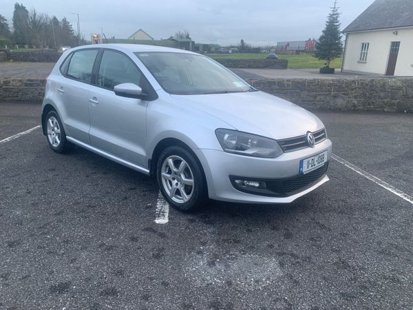 Volkswagen Polo Hatchback, Petrol, 2011, Silver