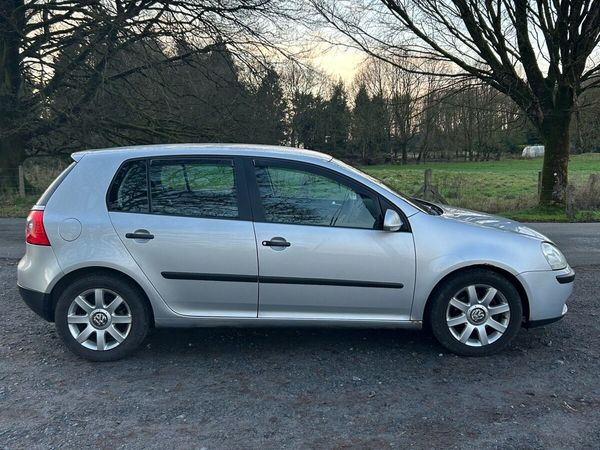 Volkswagen Golf Hatchback, Petrol, 2005, Silver