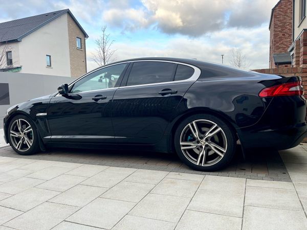Jaguar XF Saloon, Diesel, 2012, Black