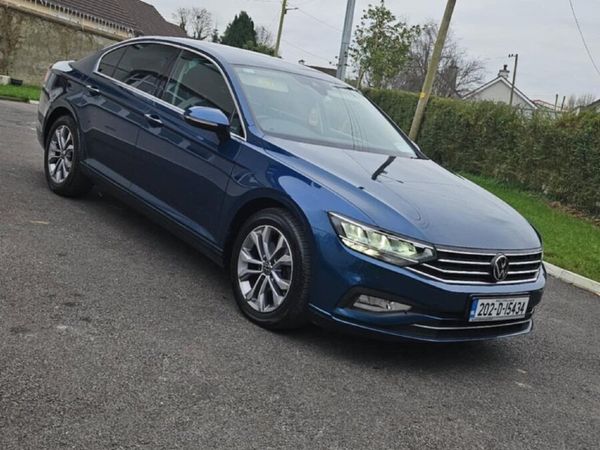 Volkswagen Passat Saloon, Diesel, 2020, Blue