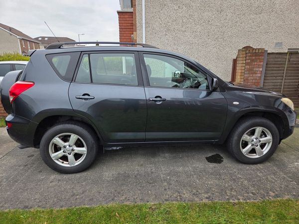 Toyota RAV4 SUV, Petrol, 2007, Grey