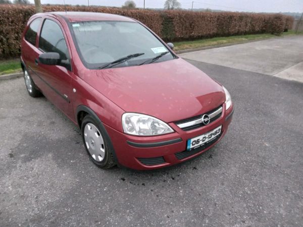 Opel Corsa Hatchback, Petrol, 2006, Red