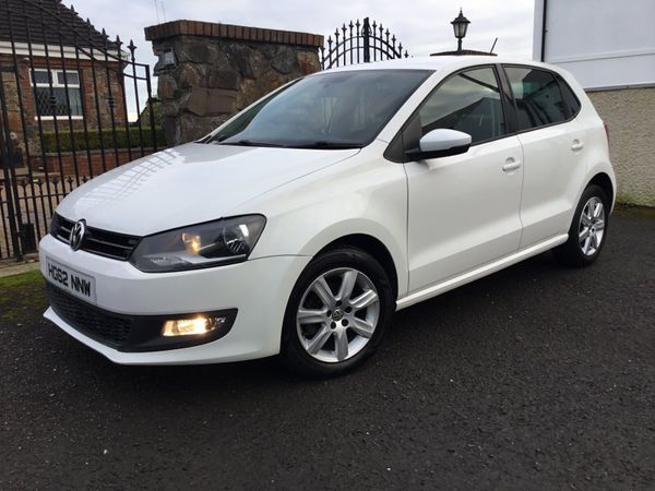 Volkswagen Polo Hatchback, Petrol, 2012, White