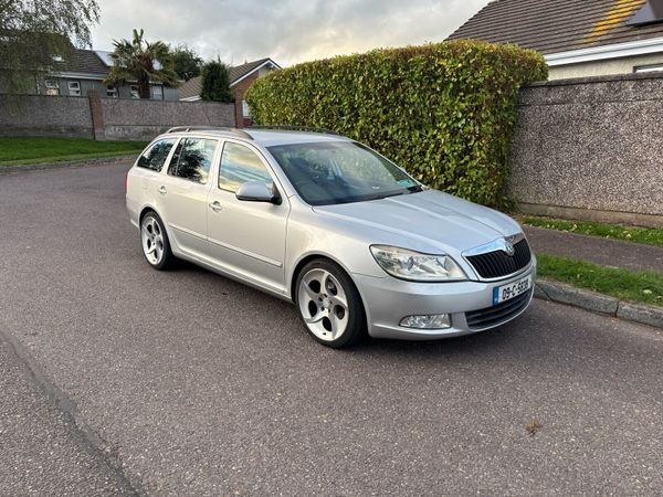 Skoda Octavia Estate, Diesel, 2009, Silver