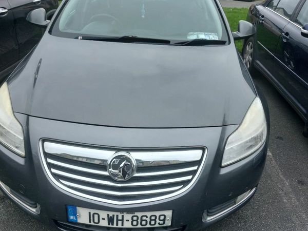 Vauxhall Insignia Hatchback, Diesel, 2010, Grey