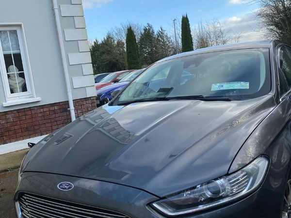 Ford Mondeo Hatchback, Diesel, 2015, Grey