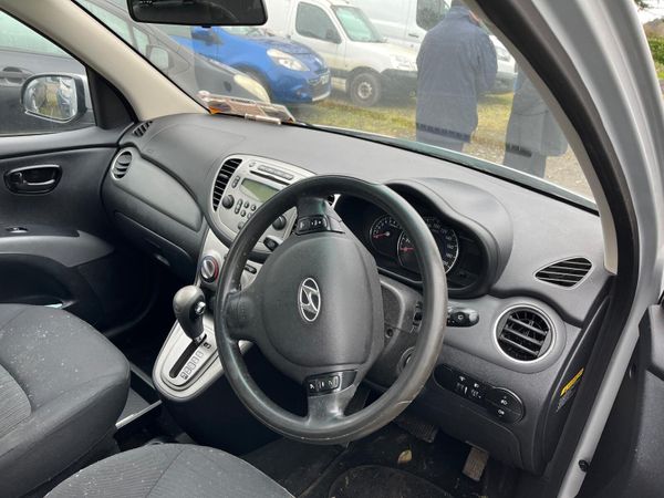 Hyundai i10 Hatchback, Petrol, 2012, Silver