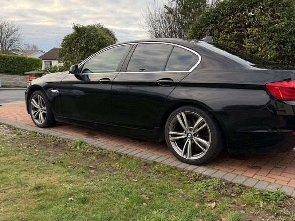 BMW 5-Series Saloon, Diesel, 2011, Black