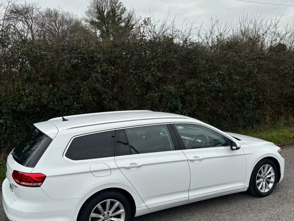 Volkswagen Passat Estate, Diesel, 2015, White