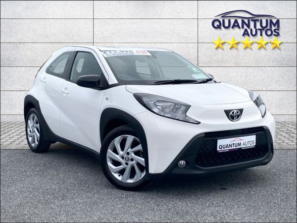 Toyota Aygo Hatchback, Petrol, 2022, White