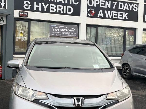 Honda Jazz Hatchback, Petrol Hybrid, 2014, Silver