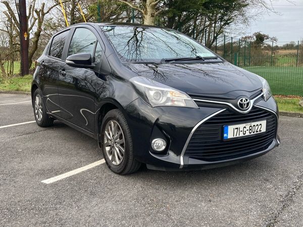 Toyota Yaris Hatchback, Petrol, 2017, Black