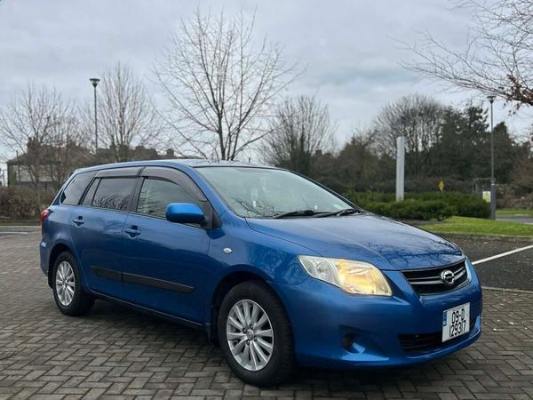 Toyota Corolla Estate, Petrol, 2009, Blue