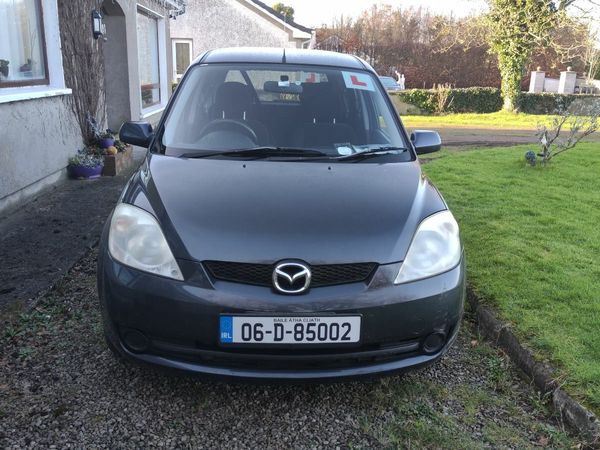 Mazda Mazda2 Saloon, Petrol, 2006, Grey