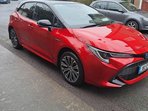 Toyota Corolla Hatchback, Petrol Hybrid, 2019, Red