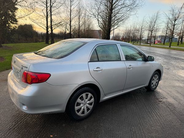 Toyota Corolla Saloon, Petrol, 2008, Silver