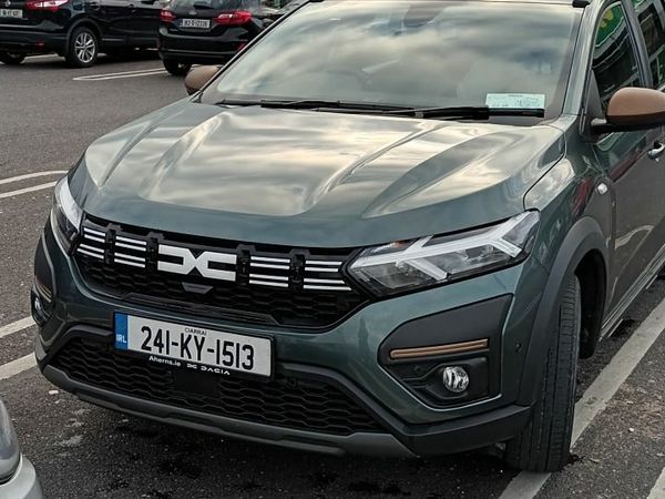 Dacia Jogger MPV, Petrol, 2024, Green
