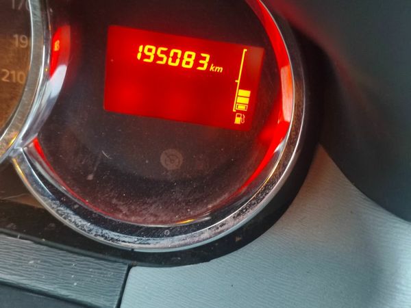 Dacia Duster SUV, Diesel, 2016, Silver