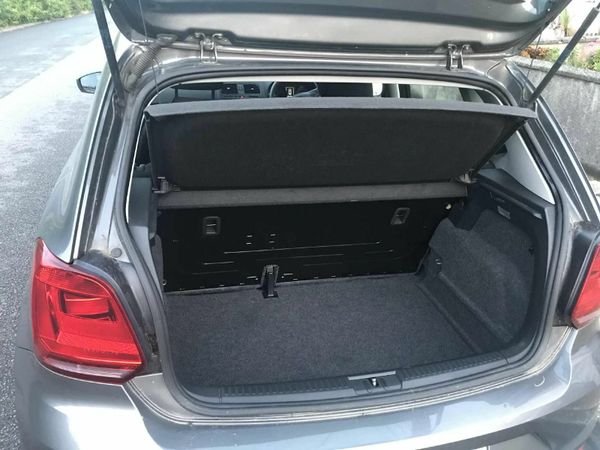 Volkswagen Polo Hatchback, Petrol, 2014, Grey