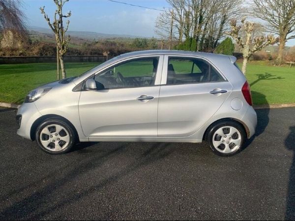 Kia Picanto Hatchback, Petrol, 2012, Silver