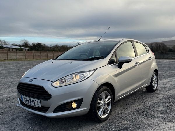 Ford Fiesta Hatchback, Petrol, 2015, Silver