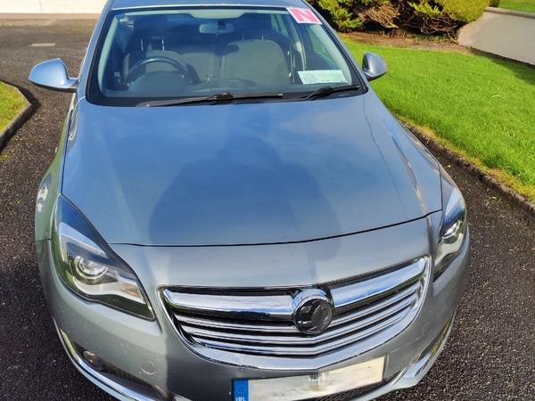 Vauxhall Insignia Hatchback, Diesel, 2013, Silver