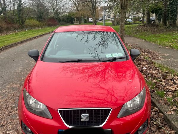 SEAT Ibiza Hatchback, Petrol, 2010, Red