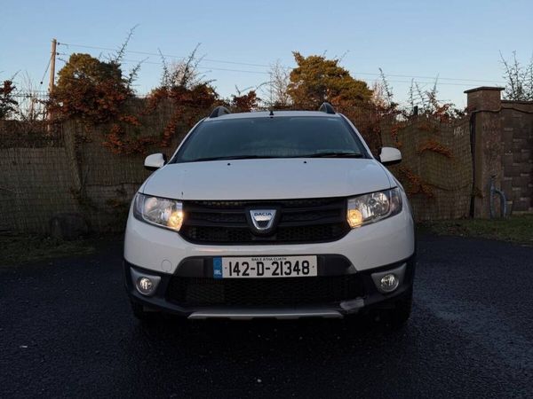 Dacia Sandero Stepway Hatchback, Diesel, 2014, White