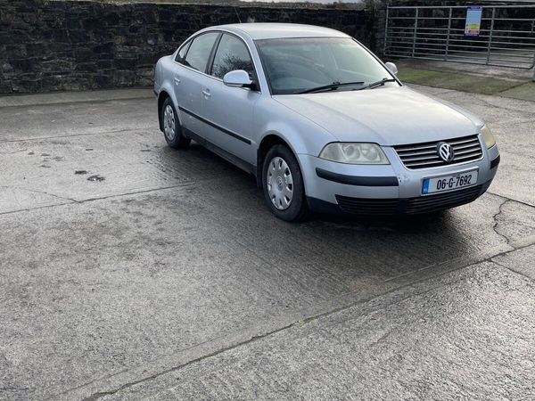 Volkswagen Passat Saloon, Diesel, 2006, Silver