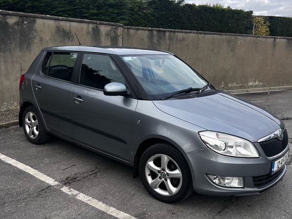 Skoda Fabia Hatchback, Diesel, 2012, Grey