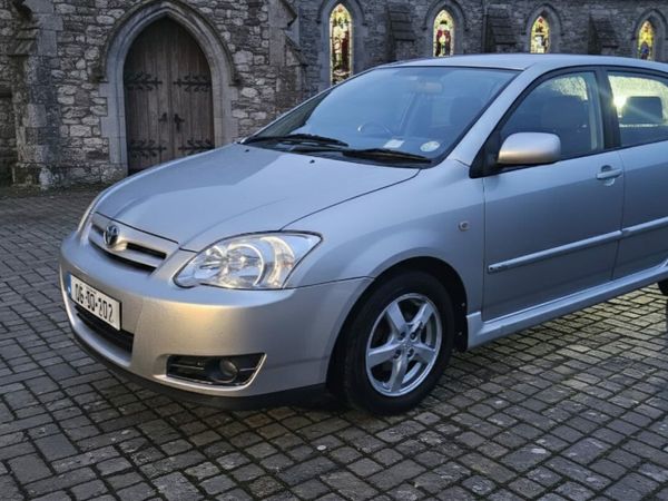 Toyota Corolla Hatchback, Petrol, 2006, Silver