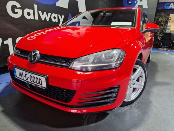 Volkswagen Golf Hatchback, Diesel, 2014, Red