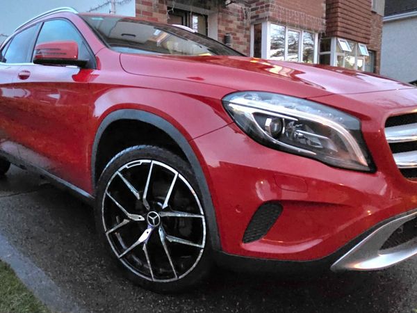 Mercedes-Benz GLA SUV, Diesel, 2015, Red