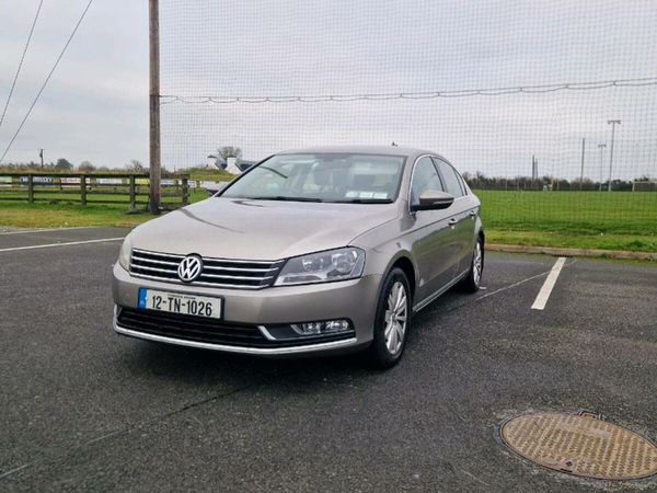 Volkswagen Passat Saloon, Diesel, 2012, Brown