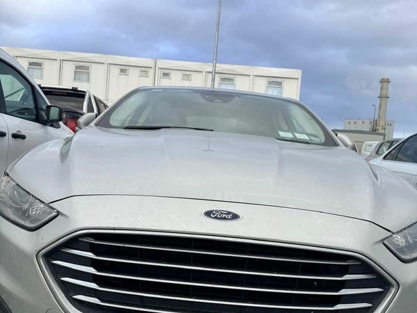 Ford Mondeo Hatchback, Diesel, 2020, Silver
