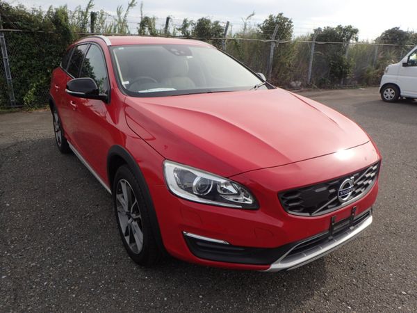 Volvo V60 Estate, Diesel, 2017, Red